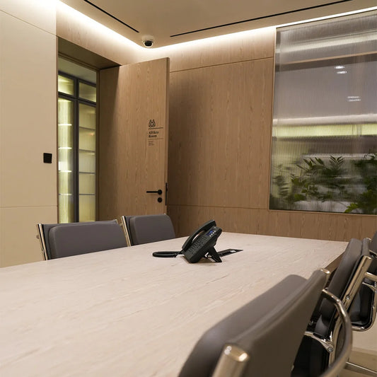 غرفة اجتماعات الفكرة